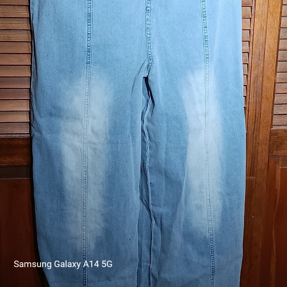 Womens Denim Jumpsuit Light Wash Blue Button Front Wide Leg Utility XL 19x40x31 - Picture 5 of 10